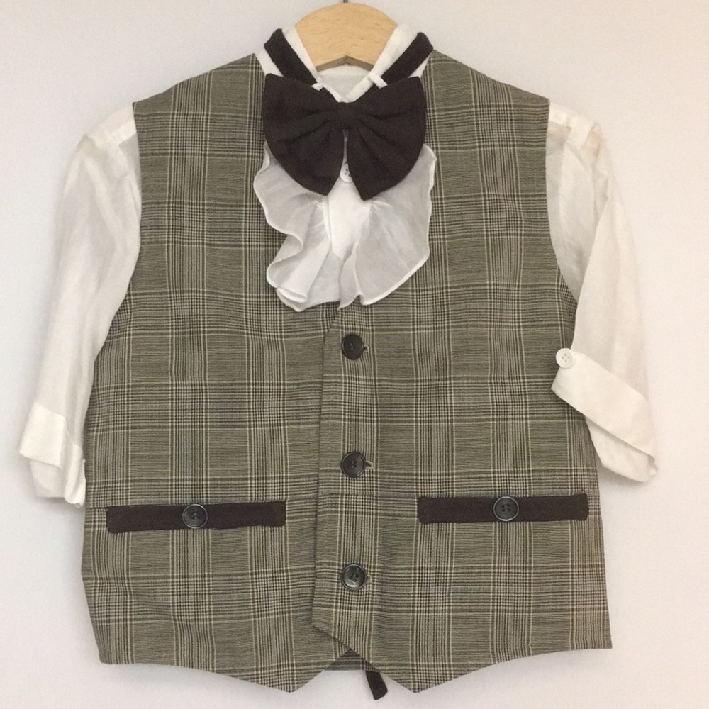Natural Soft Wool Suit with Silk Shirt
